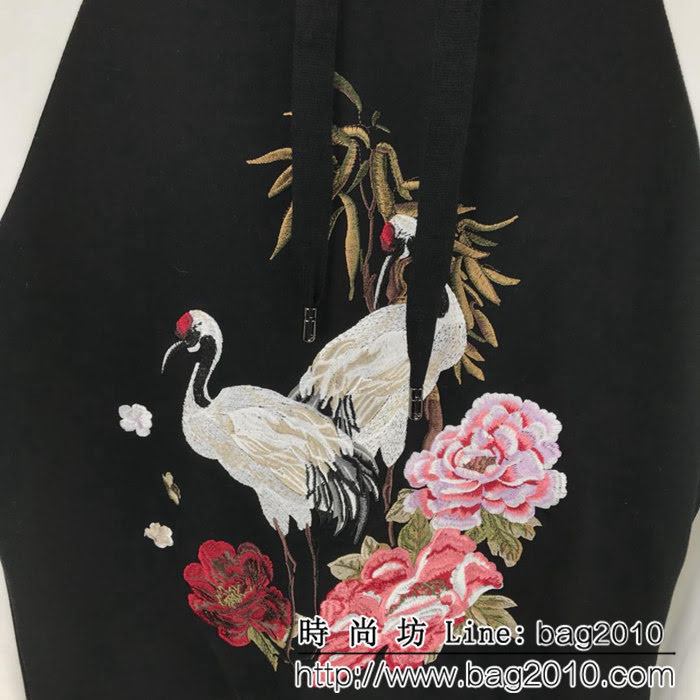 DＧ杜嘉班納 2018FW秋冬走秀款 海報主打款 仙鶴櫻花花卉刺繡 運動套裝 情侶款 ydi1013